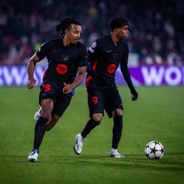 kaiyun sports-进攻才华浮出水面，助攻戴帽的孔德是巴萨新杀器